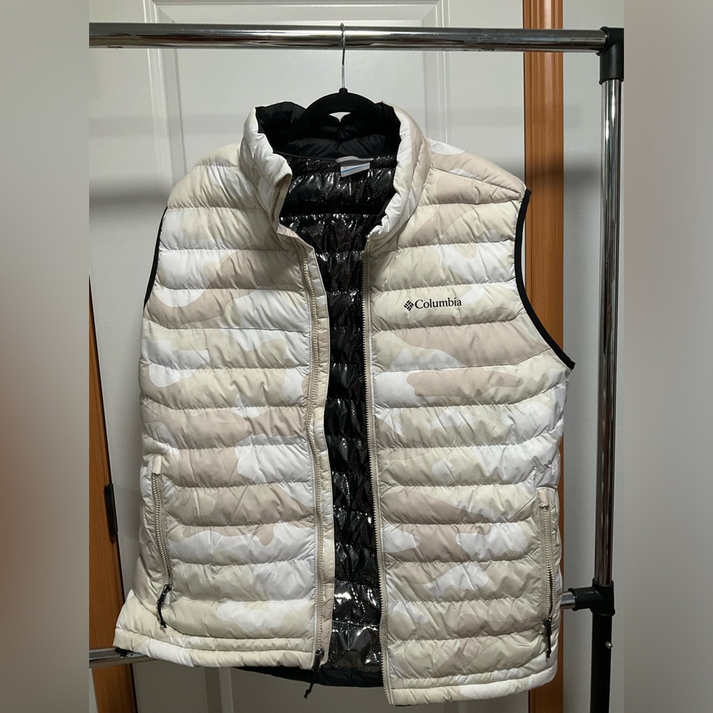 Columbia Omni-Heat puffer Vest with black and silver insulation.